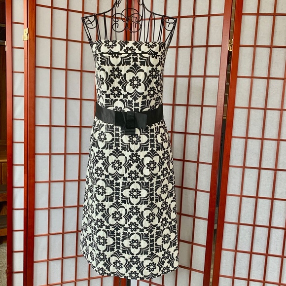 Lilly Pulitzer Strapless Patterned Tea-Midi - Picture 2 of 7